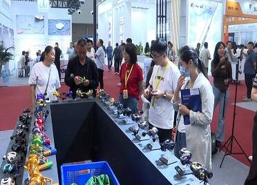 第十七届中国威海国际渔具博览会开幕
