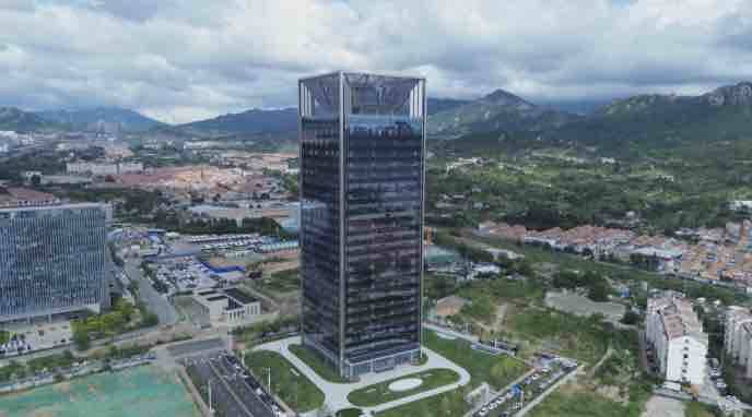 三级储能+智慧电网：“超阶零碳大楼”引领绿色能源新探索