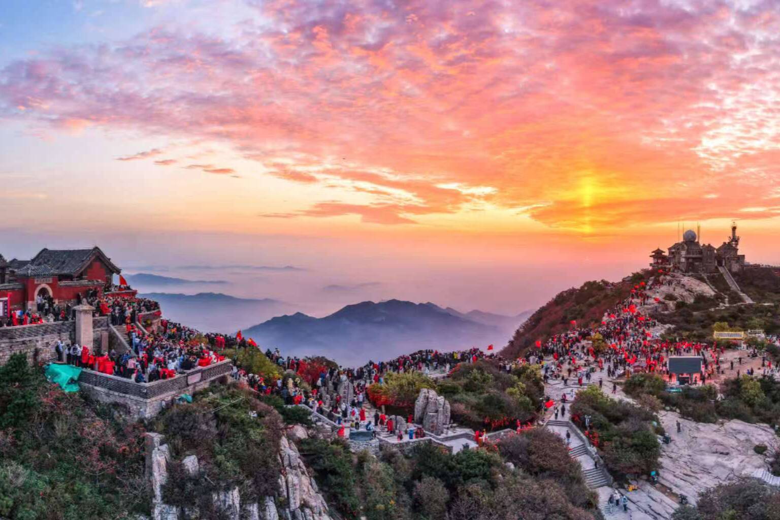 游客请注意!泰山景区各进山线路暂停检票入园一小时
