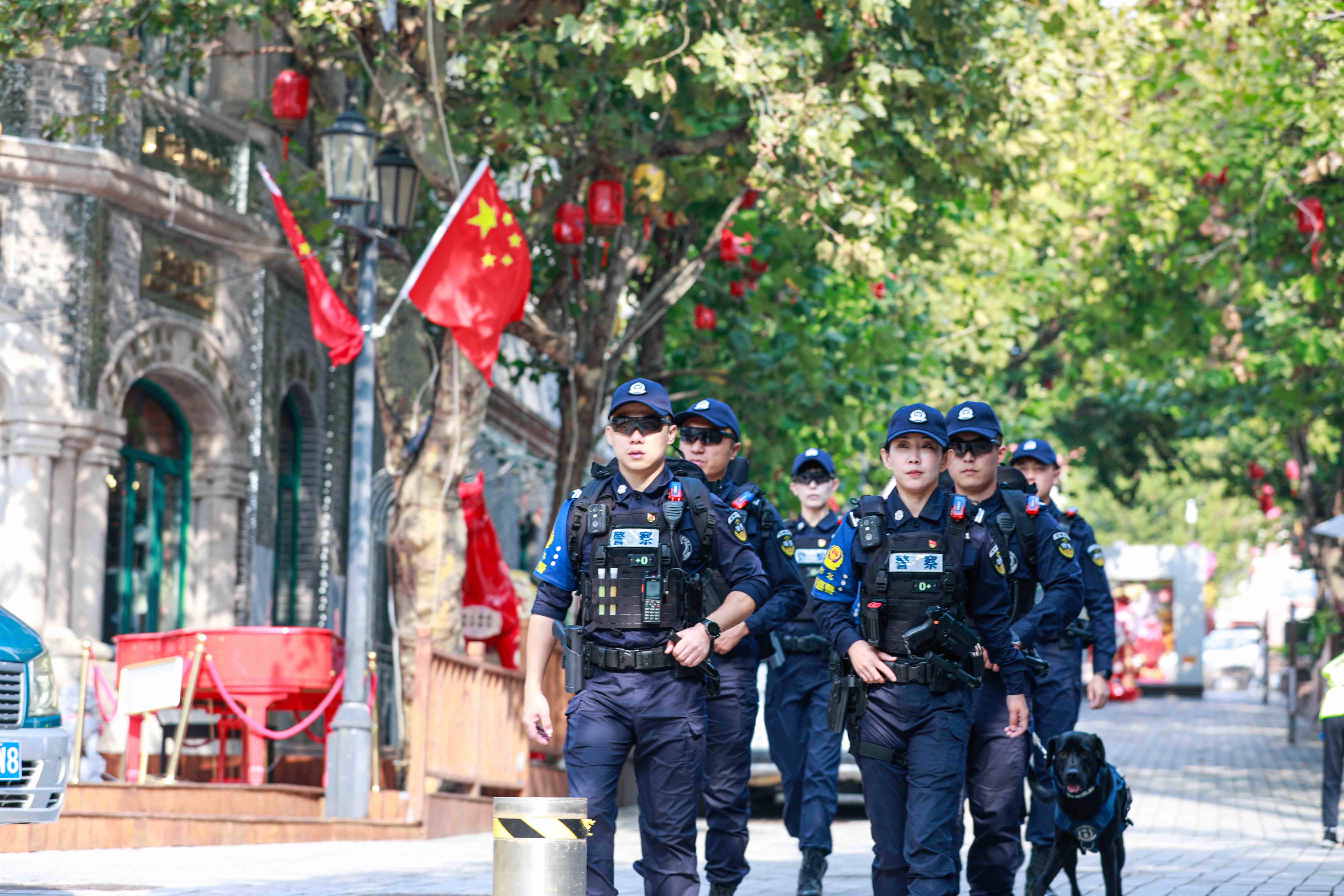 日均出动警力5万余人次 国庆中秋假期山东社会大局稳定治安秩序良好