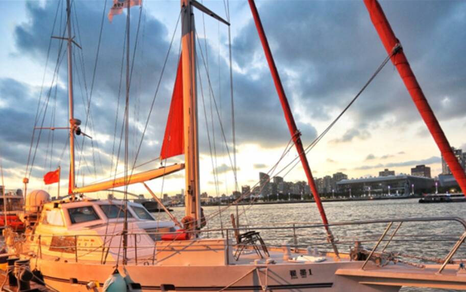 10月10日,翟墨将开启人类首次沿南极圈环航之旅