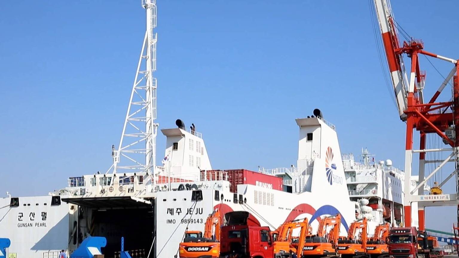 联播关键词｜前三季度外贸进出口同比增长5.5%