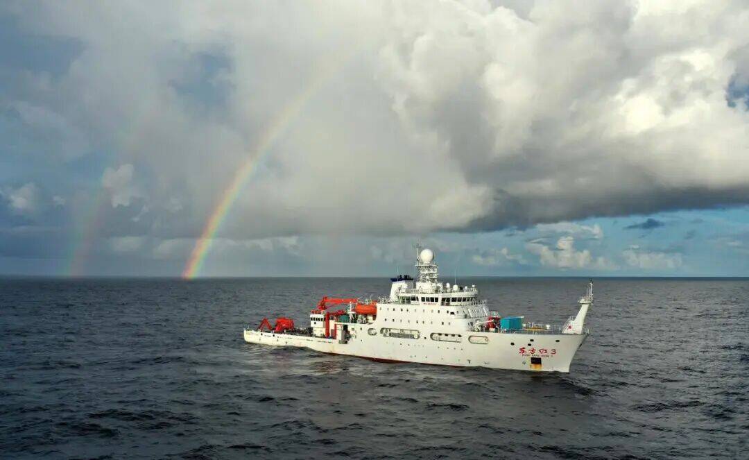 “懂AI、通海洋” 中国海洋大学人工智能学院成立