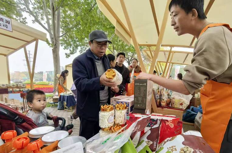 山东援疆“大仓东移”新疆特色产品走进黄河口