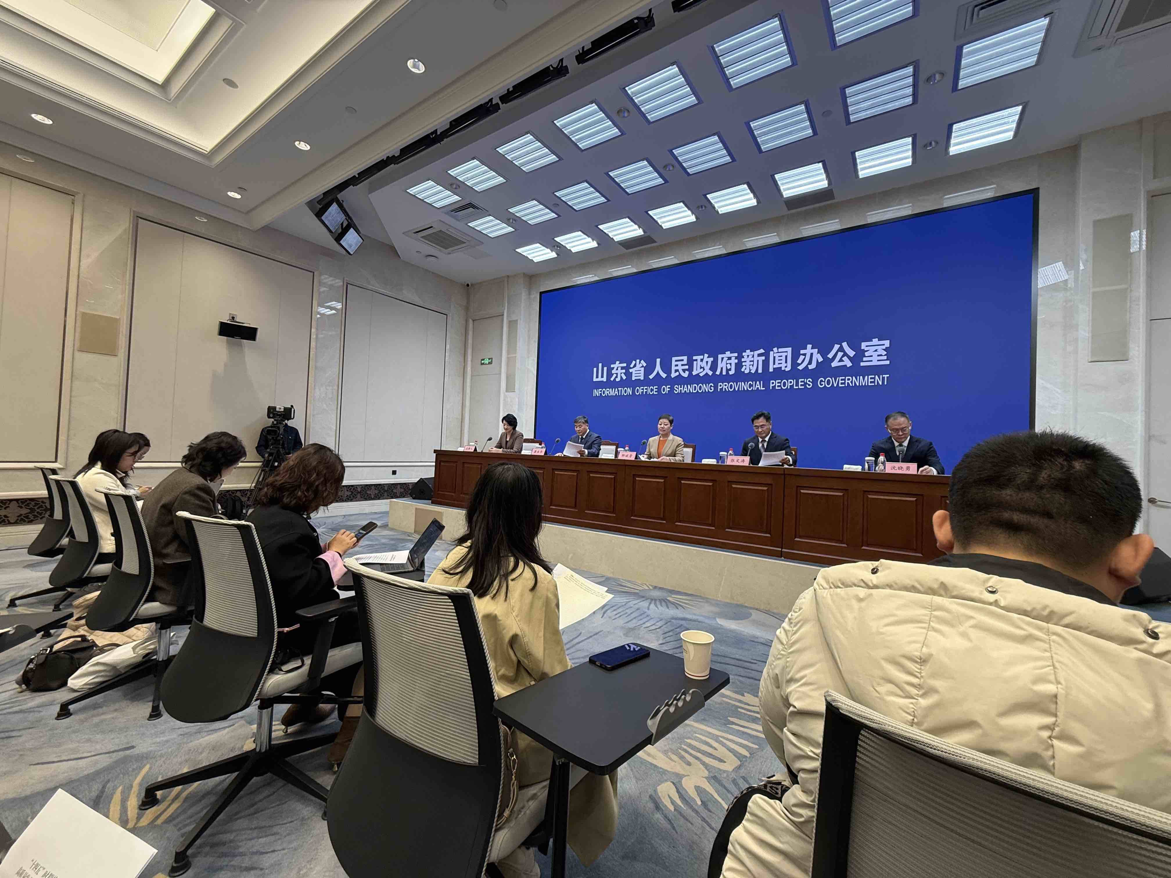 “十四五”期间山东累计救助残疾儿童22.7万人次，救助范围在国家要求的0—6岁基础上扩大到17岁