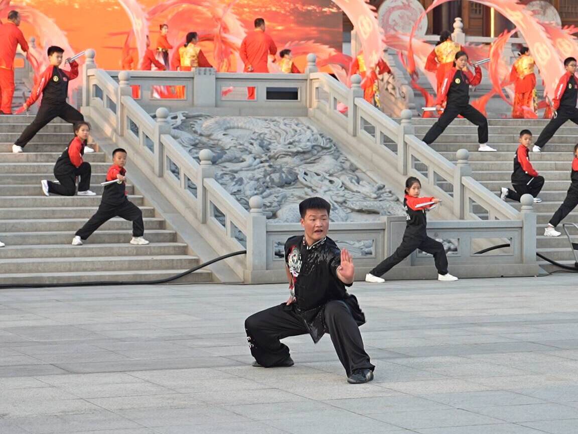 2025海峡两岸八极拳技艺交流大会暨首届大枪对抗赛、海峡两岸（德州）大禹文化交流大会在庆云开幕