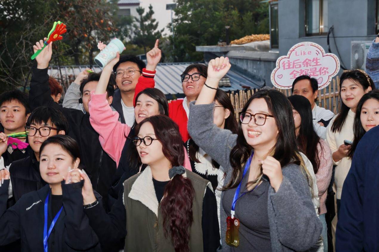 音乐节搬进了“石榴村” 泰山科技学院为乡村注入青春动能