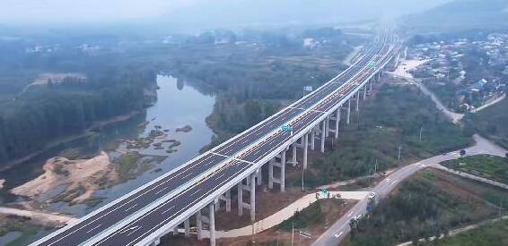 临滕高速柳树庄枢纽互通至费县南互通段建成通车