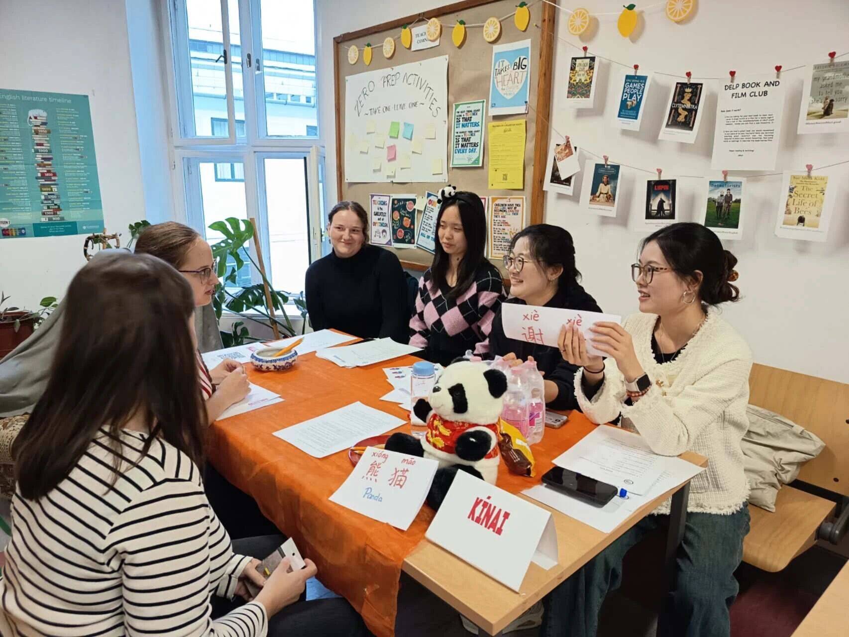 罗兰大学孔子学院举办“欧洲研究人员之夜”系列讲座和语言文化体验活动