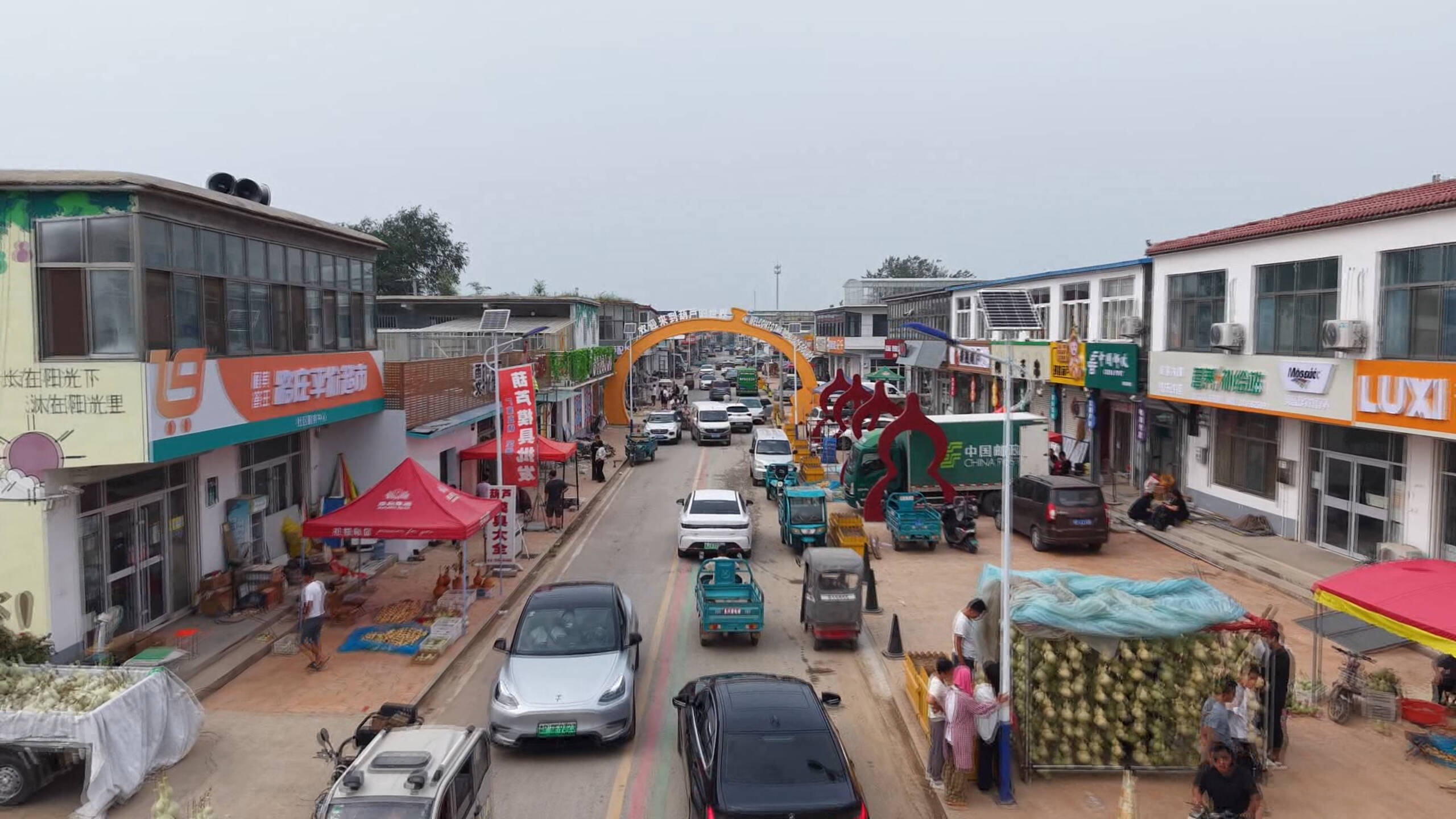 到聊城赏别样“晒秋”   晒的是葫芦 藏的是 “福禄”