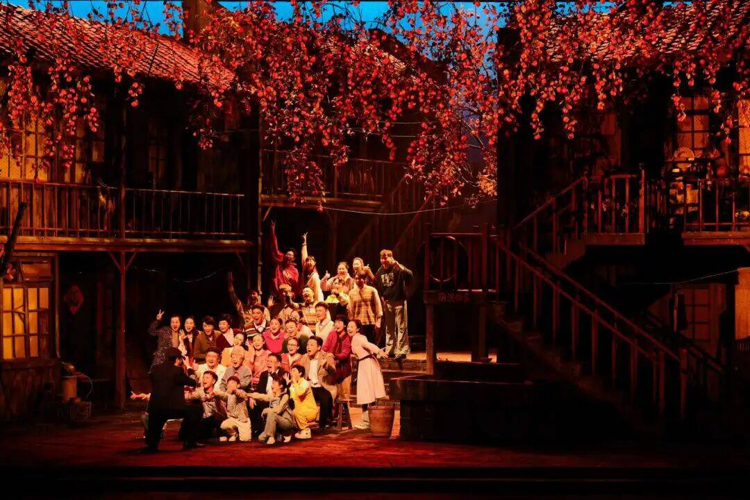 山东省唯一！《烟火人间》何以斩获“文华奖”？