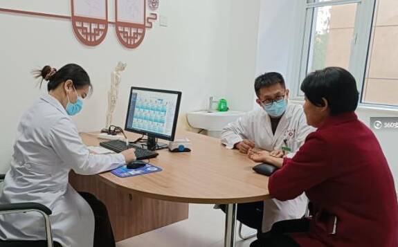 临沂市蒙阴县强基工程筑牢山村群众健康“网底”