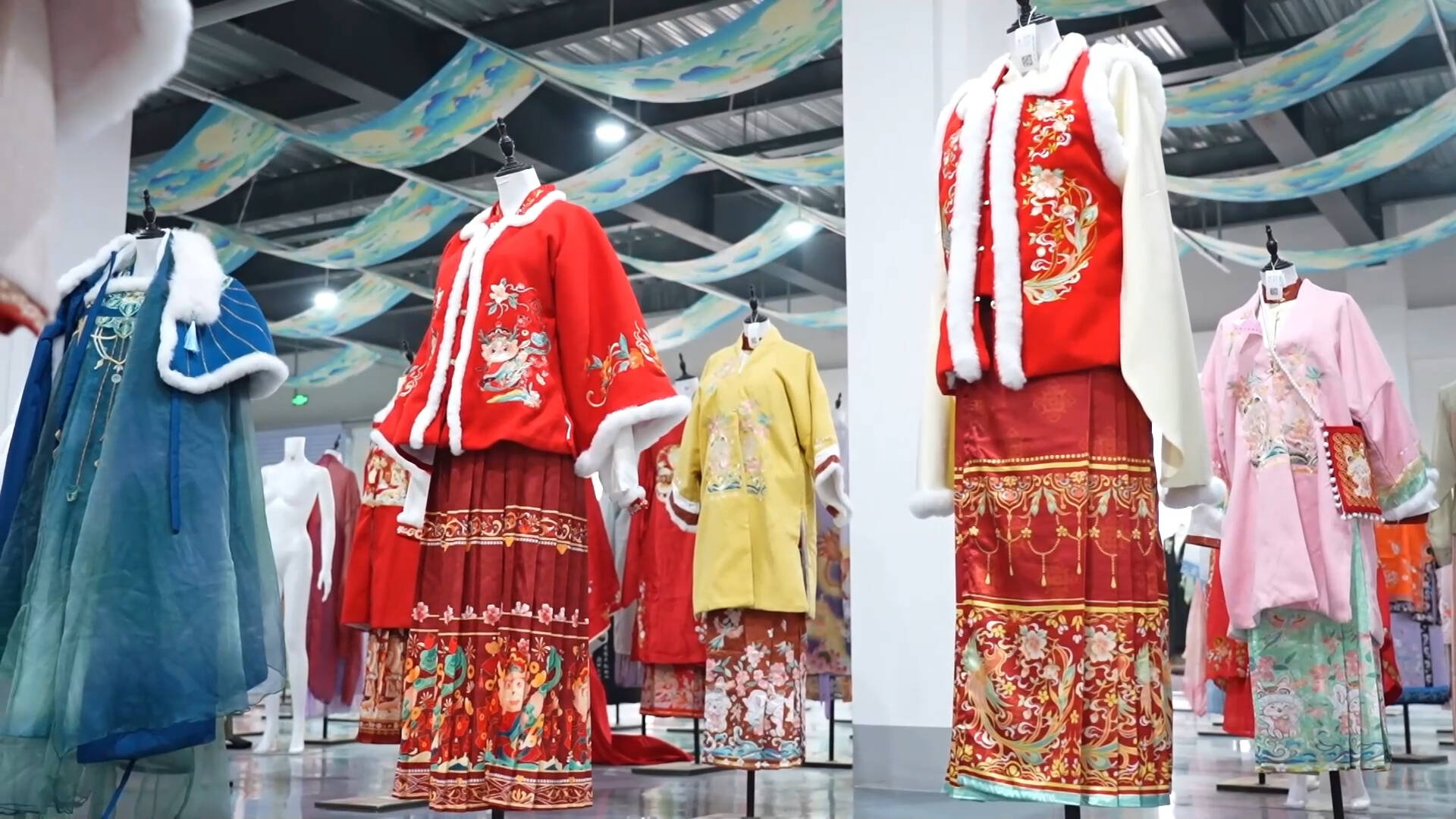 “双十一”焕新记：爆单背后的曹县国风产业升级密码