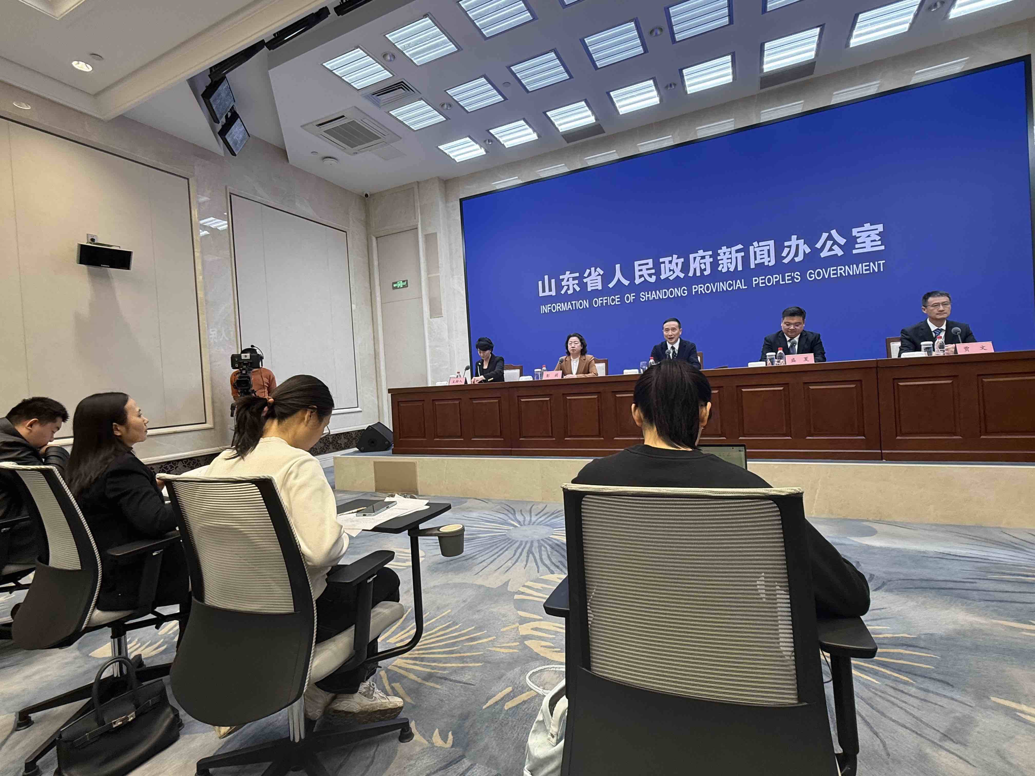 “十四五”期间山东省606万名志愿者在服务强省建设中担当奉献