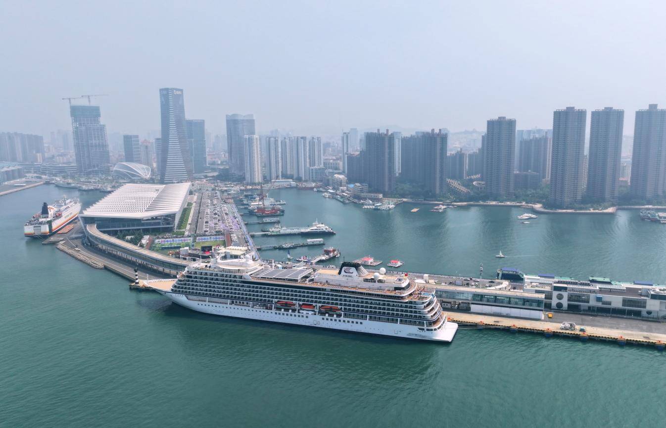 “招商伊敦”号8次访青圆满收官 5000名国际游客嗨游青岛