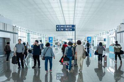 总量达202.8万人次，今年以来青岛机场国际中转旅客量增长近30%