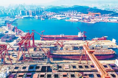 重点企业订单排至2029年！青岛海西湾：船舶海工制造向高向智向绿