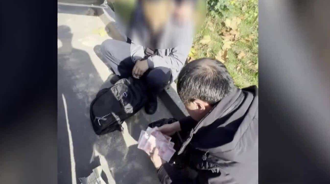 全民反诈在行动 | 冠县警方闪电拦截46万元现金 “取现车手”落网