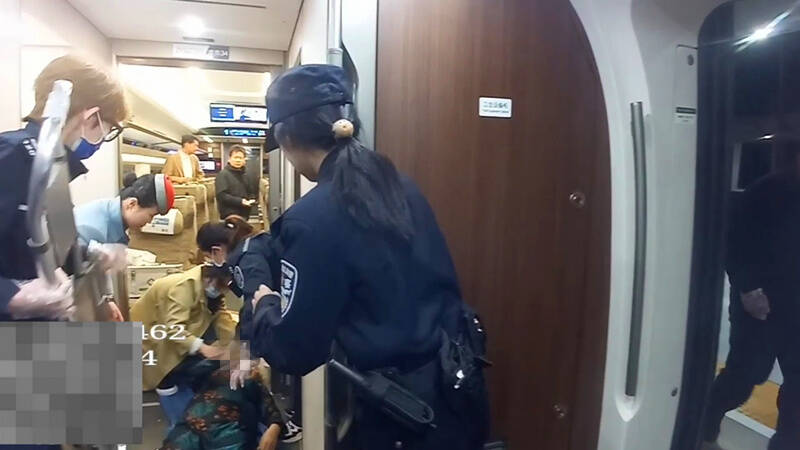 青岛自贸片区离岸贸易前三季度增长超70%，政策红利激活产业新动能