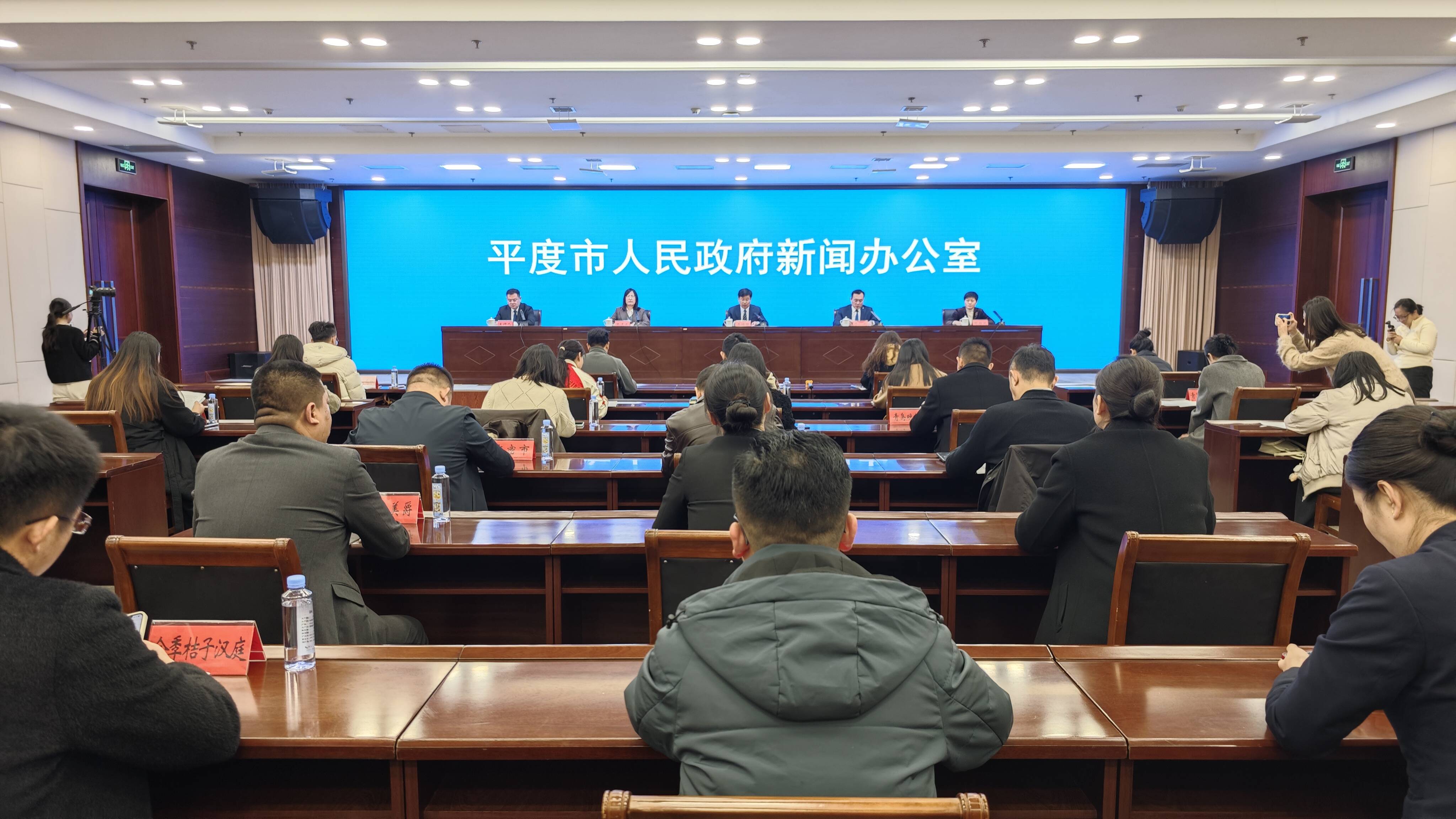 年产量已突破两万吨！青岛这里1500亩芹菜迎来收获季