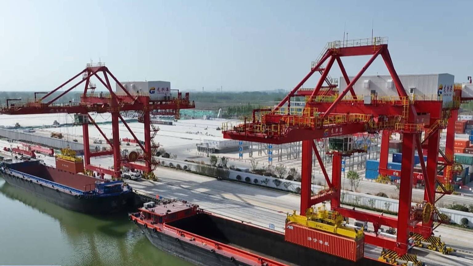 【加快建设绿色低碳高质量发展先行区】数转智改