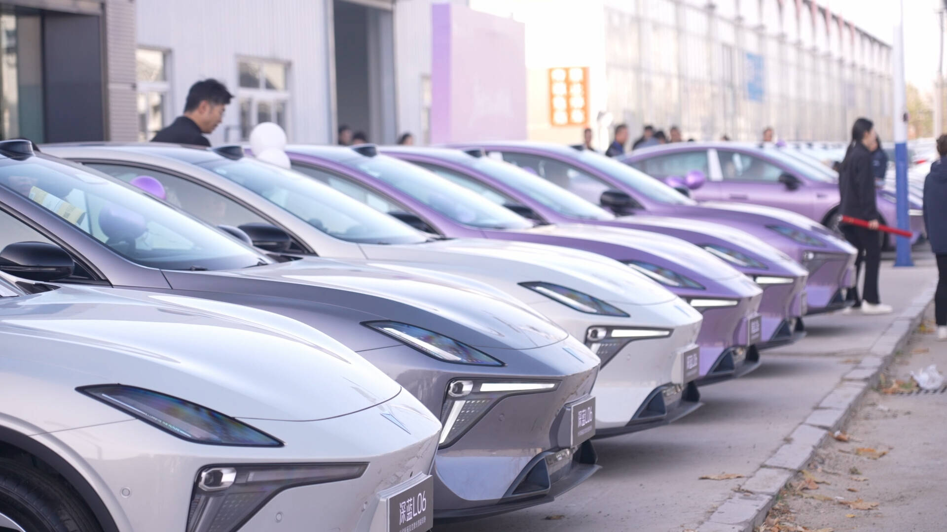 青岛“钜惠暖冬”消费季:福利叠加 技术升级 新能源购车热潮涌动