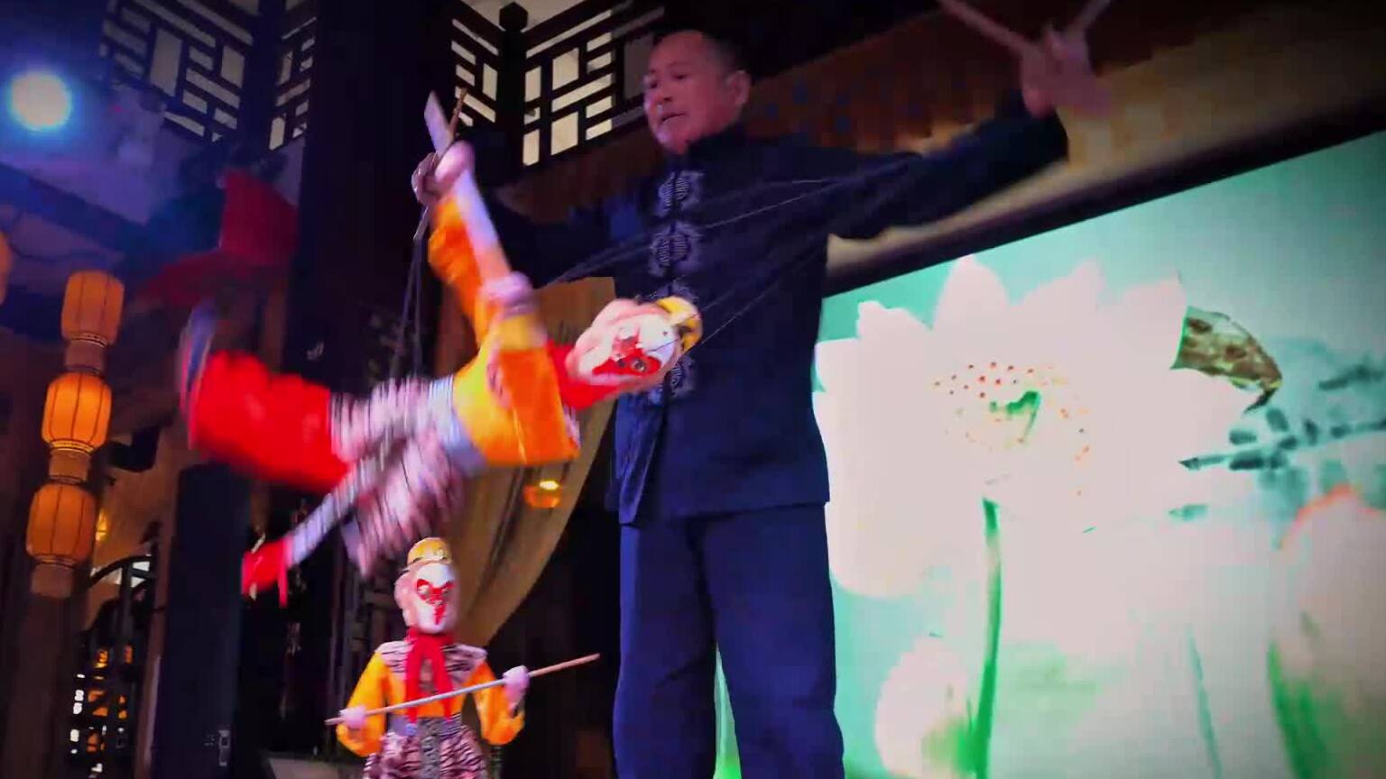 台儿庄古城：提线木偶余韵绕