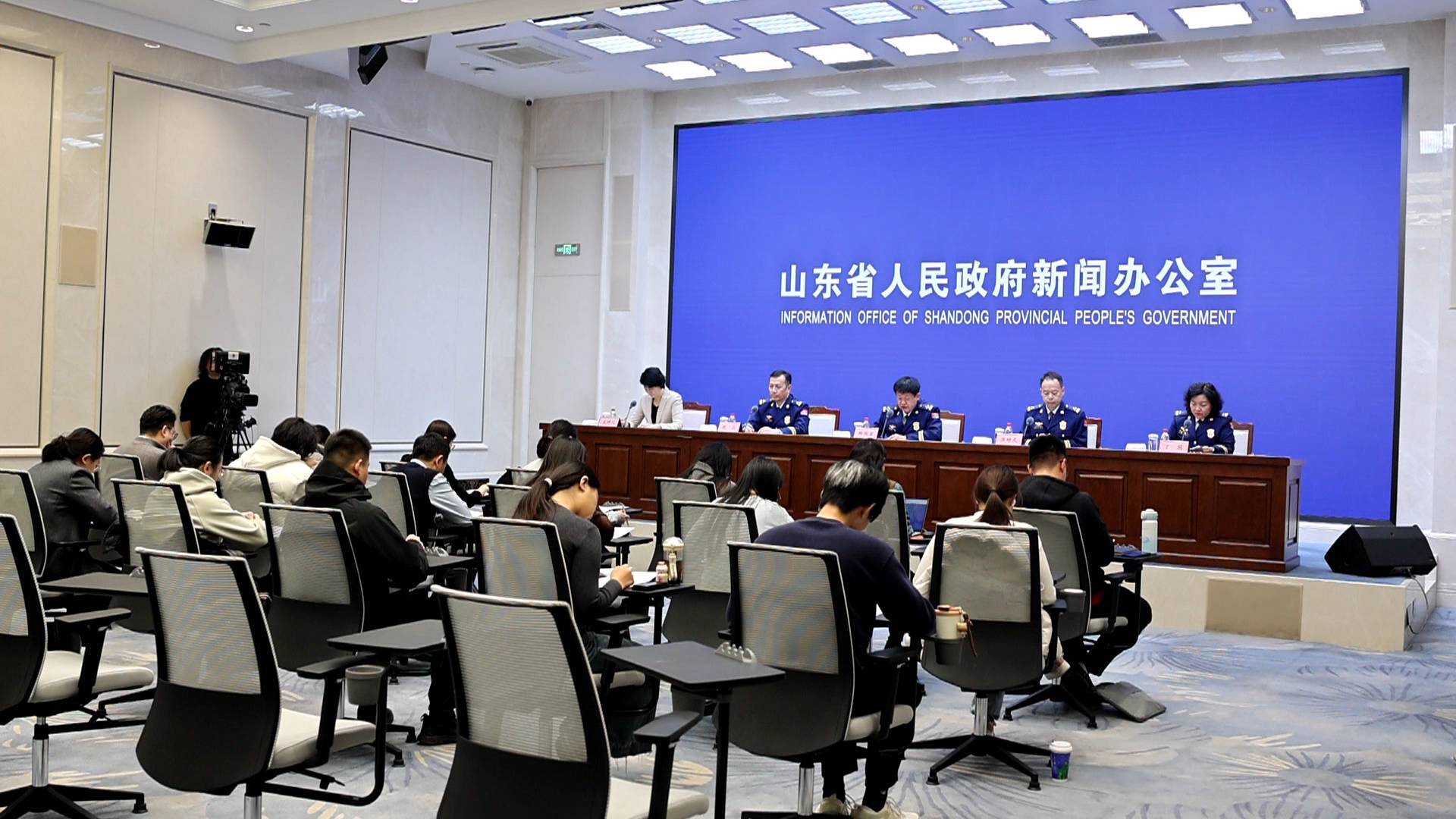 【权威发布】山东：冬季森林防火期  4000余人的森林消防专业队伍进入高等级战备状态