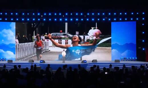 田嘉瑞唱追光者致敬向海图强先行者