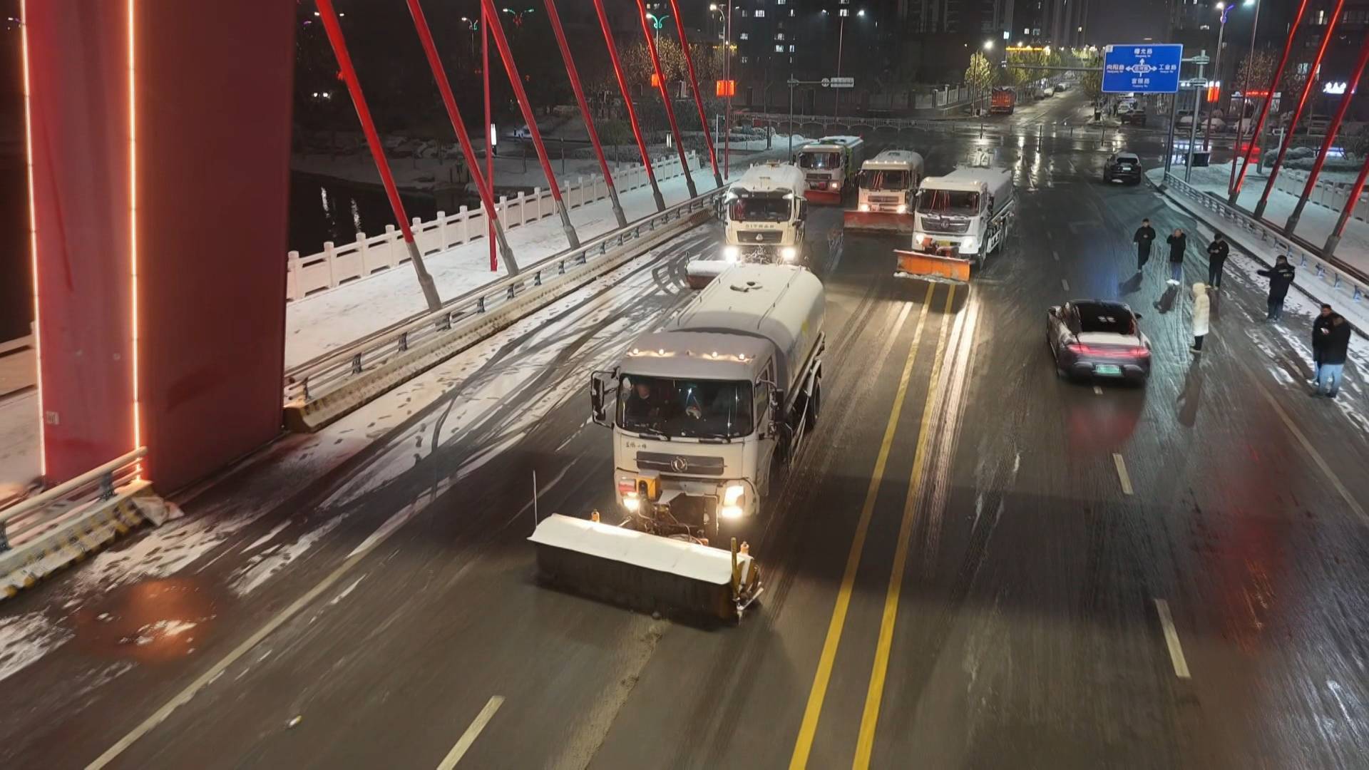 山东迎大范围降雪 各地全力守护城市运行