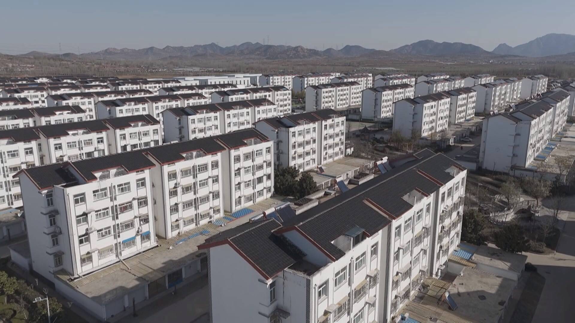 联播关键词｜摘掉3056块牌子 腾出空间为民服务