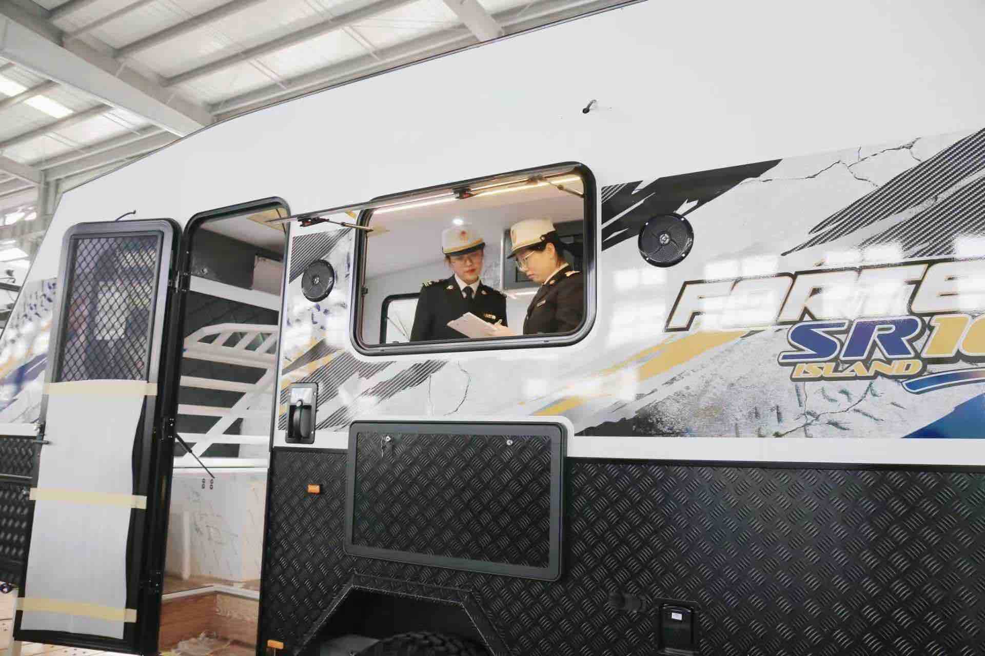 荣成房车“反季冲锋”奔赴南半球