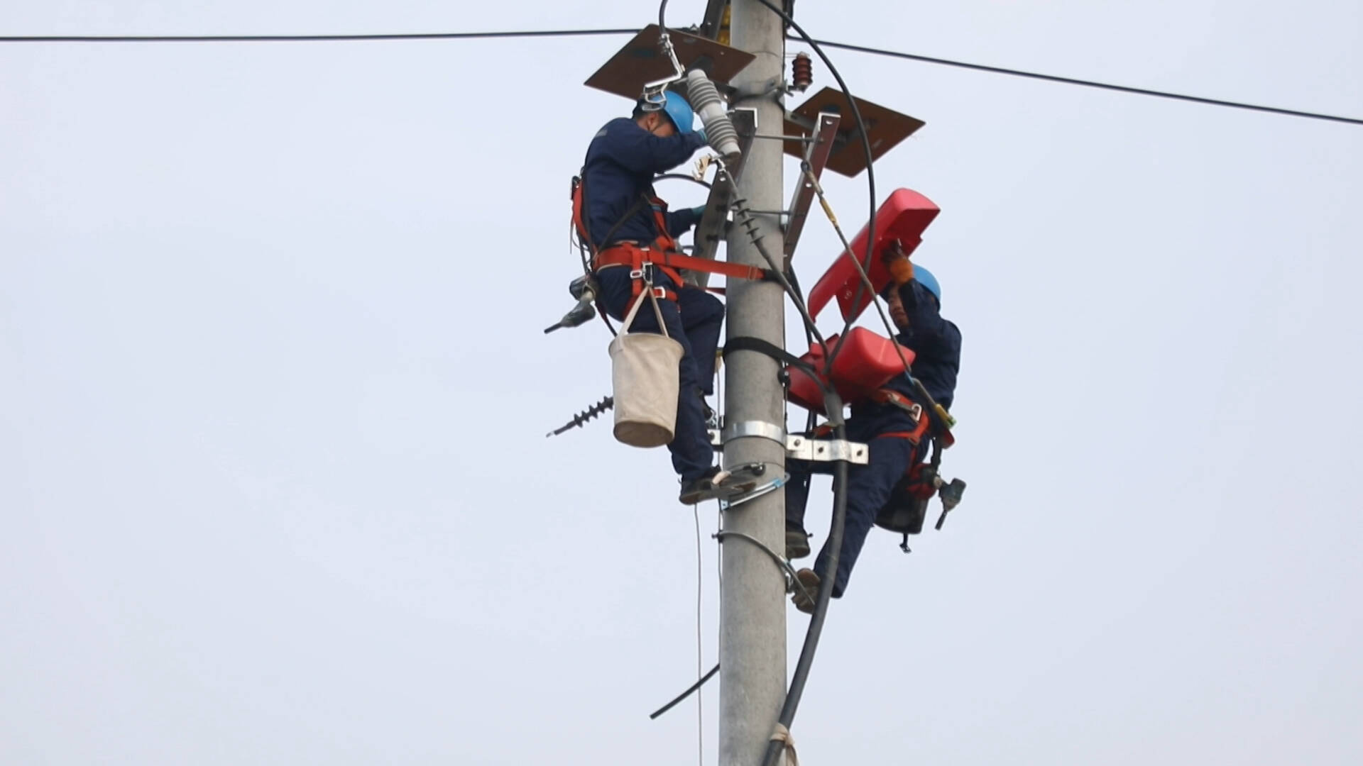 东营市河口区：21个村社低压线路改造收官 筑牢民生供电防线