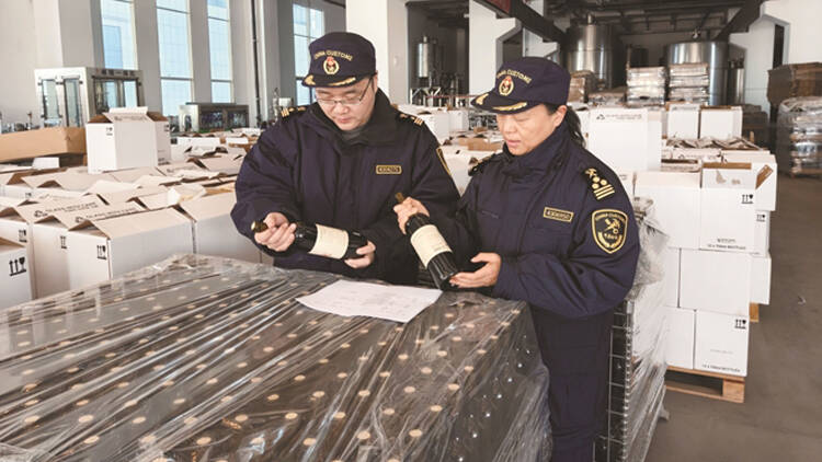 淄博：節(jié)日保供 通關(guān)加速