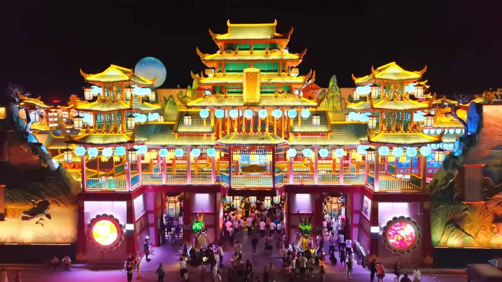 山海幻境+烟火盛宴 青岛新年文旅盛宴燃动全城夜生活