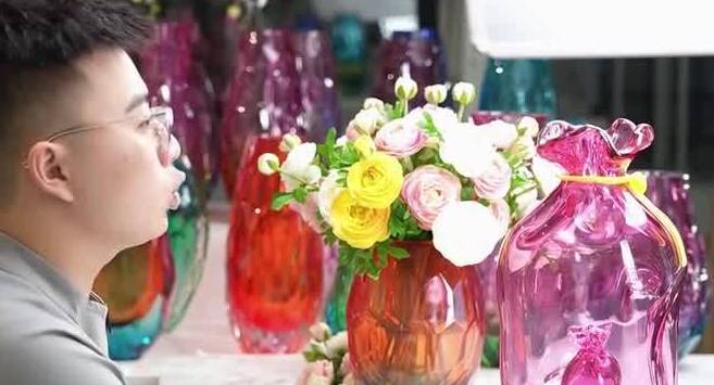 淄博：特色产品乘“云”出圈 电商直播点燃消费热潮