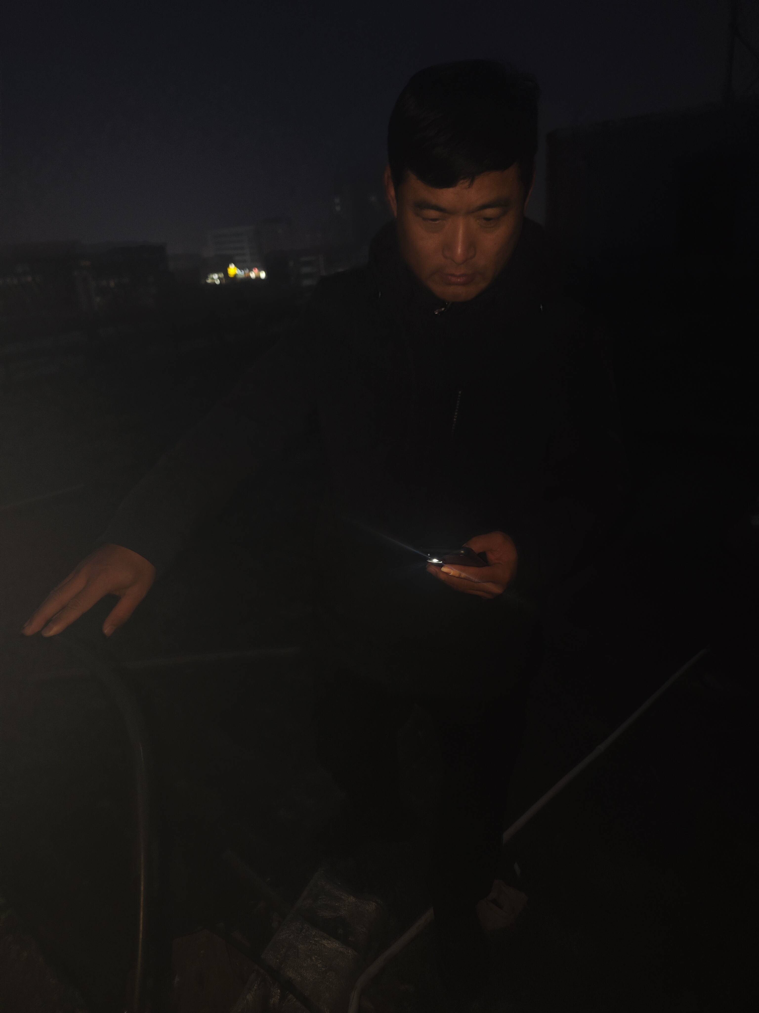 东营联通：跨年夜极速抢修 守稳通信生命线