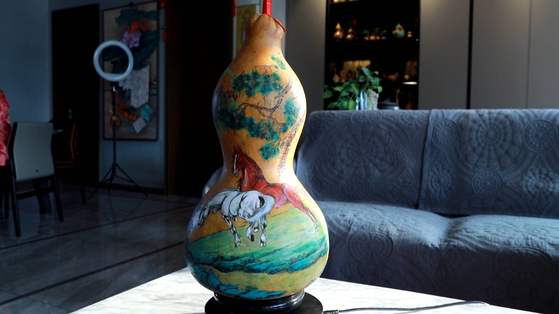 东营：非遗葫芦雕刻“骏马迎春” 传统技艺添年味