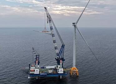 烟台：我国水深最深海上风电项目并网发电