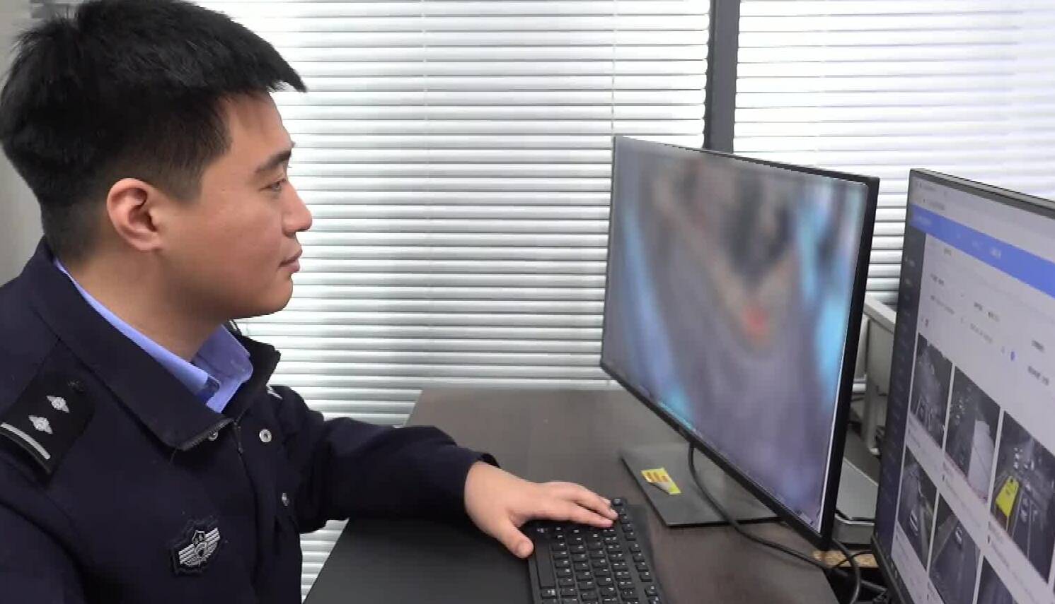 6只金镯离奇变“金包银” 警方筛查5000G监控擒获“调包贼”