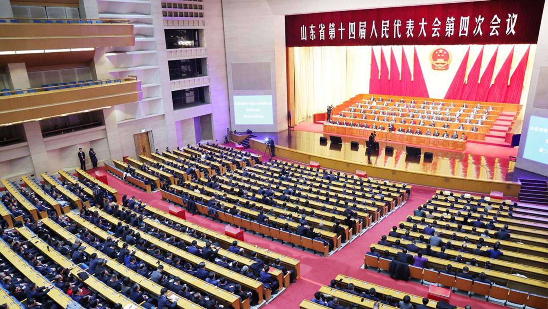 闪电六连评｜实干担当绘蓝图 满怀信心启新程