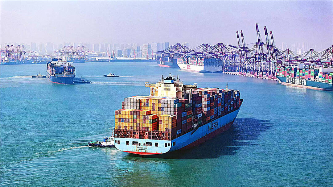 全员、全时、全速、全力！山东港口青岛港开启节日生产“加速度”