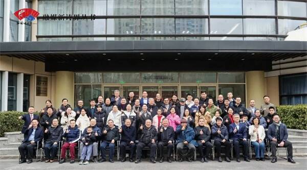 《风雅颂中华：融媒新诗界丛书》新书发布会举行