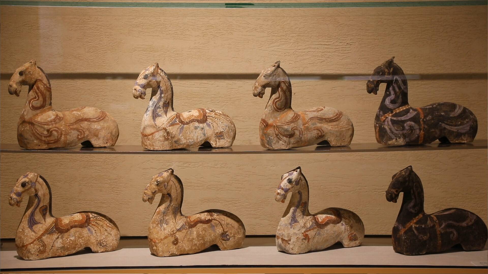聊城中国运河文化博物馆“马”力全开 文物＋文创承包你的马年年味