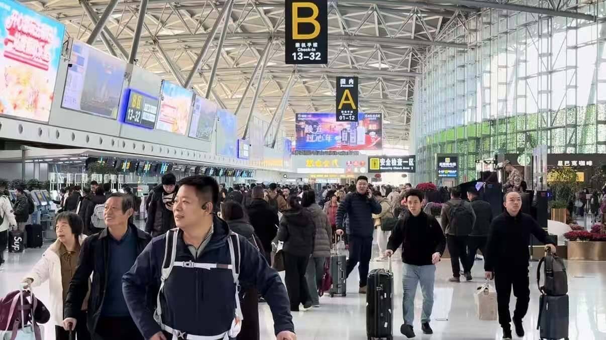 春节假期山东机场保障旅客吞吐量近百万人次