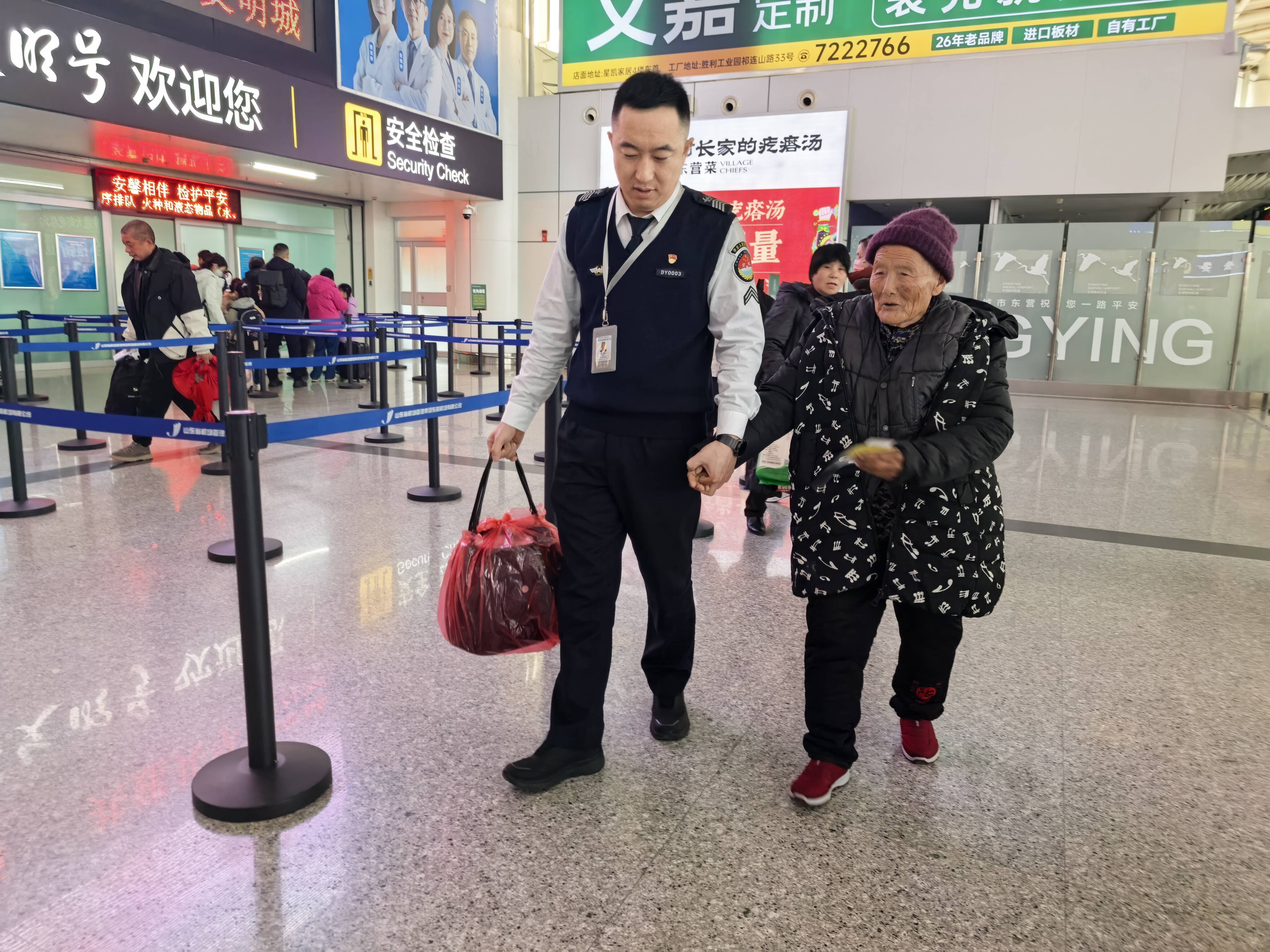 东营机场实战演练强技能 暖心护航春运返程