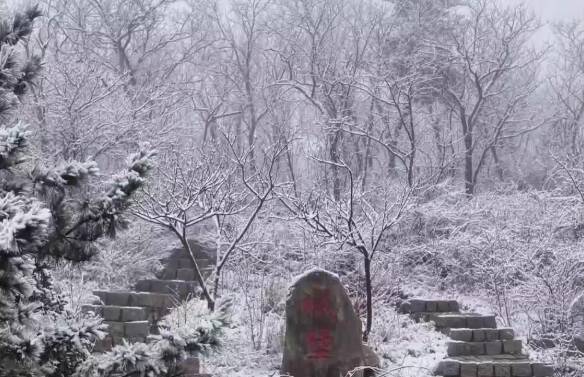 日照五莲迎来马年初雪