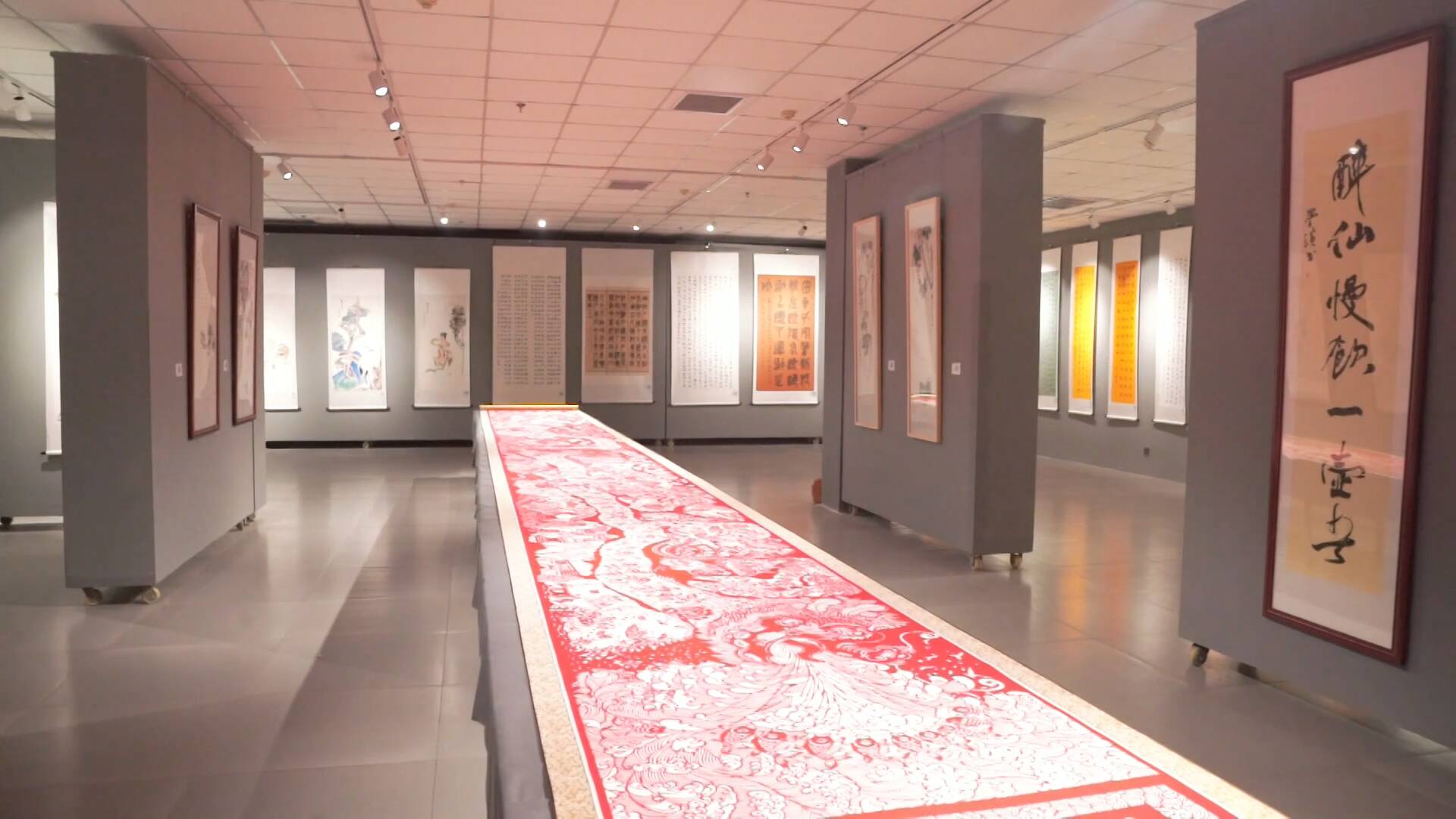 小麦返青春管忙 临清农技人员田间“把脉”助丰收