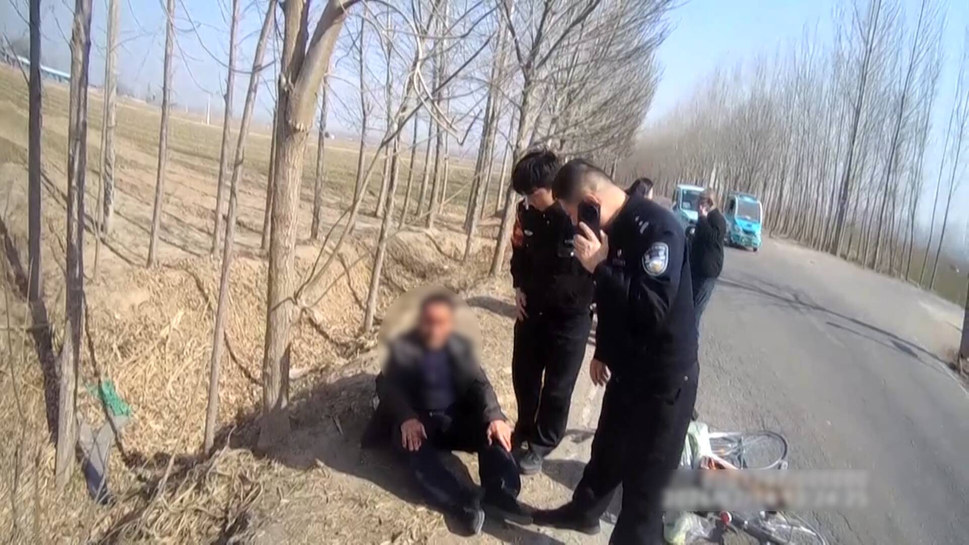 七旬老人遭遇车祸受伤 茌平铁路公安巡逻偶遇温暖守护