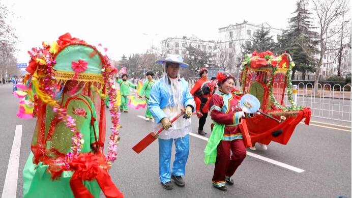 锣鼓闹元宵 民俗庆团圆 青岛西海岸新区新春民间艺术表演活动热闹举行